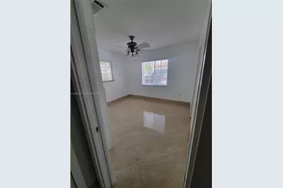 7191 W 24th Ave #50-PH5, Hialeah, FL 33016 - Photo 13
