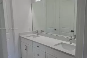 728 N Laplata Ave, Lehigh Acres, FL 33974 - Photo 15