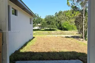 728 N Laplata Ave, Lehigh Acres, FL 33974 - Photo 5