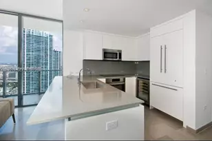 88 SW 7th St, Miami, FL 33130 - Photo 3
