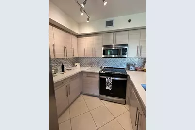 19901 E Country Club Dr #2505, Aventura, FL 33180 - Photo 7