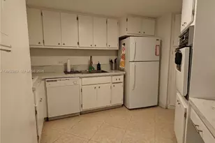 825 Brickell Bay Dr, Miami, FL 33131 - Photo 29