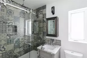 583 W 49th St, Miami Beach, FL 33140 - Photo 13