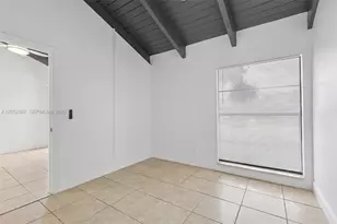 2112 SW 81st Way, Davie, FL 33324 - Photo 25