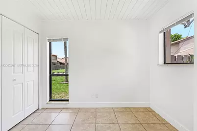 2112 SW 81st Way, Davie, FL 33324 - Photo 21