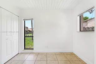 2112 SW 81st Way, Davie, FL 33324 - Photo 21