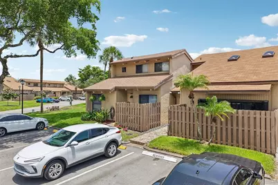 2112 SW 81st Way, Davie, FL 33324 - Photo 47