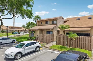 2112 SW 81st Way, Davie, FL 33324 - Photo 47