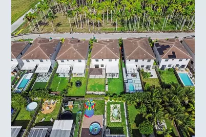 25545 SW 109th Ave, Homestead, FL 33032 - Photo 5
