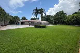 10425 SW 62nd St, Miami, FL 33173 - Photo 5