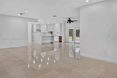 10425 SW 62nd St #0, Miami, FL 33173 - Photo 5