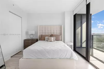 121 NE 34th St #2410, Miami, FL 33137 - Photo 17
