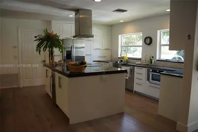 1251 SW 11th Ter, Boca Raton, FL 33486 - Photo 7