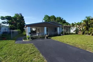 1435 NE 179th St, North Miami Beach, FL 33162 - Photo 1