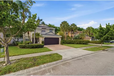 15799 NW 4th St, Pembroke Pines, FL 33028 - Photo 3