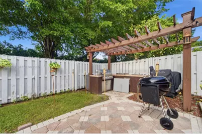 15799 NW 4th St, Pembroke Pines, FL 33028 - Photo 31
