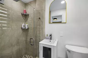 285 NW 45th St, Miami, FL 33127 - Photo 23