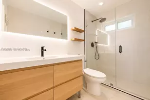 1631 NE 114th St, Miami, FL 33181 - Photo 15