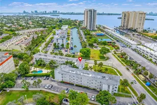 1631 NE 114th St, Miami, FL 33181 - Photo 35