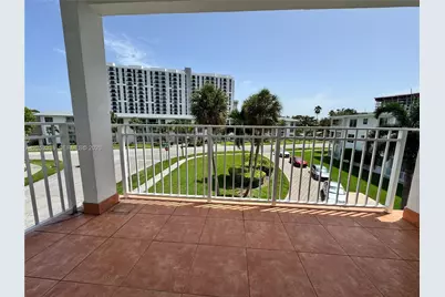 1631 NE 114th St #307, Miami, FL 33181 - Photo 15