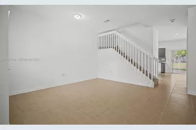 1668 SE 30th St #1, Homestead, FL 33035 - Photo 3