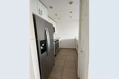 600 NE 36th St #714, Miami, FL 33137 - Photo 3