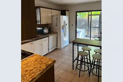 1470 Flamingo Ct, Pembroke Pines, FL 33026 - Photo 9