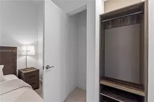 159 NE 6th St, Miami, FL 33132 - Photo 13