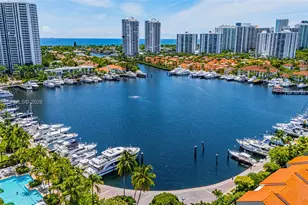 3598 Yacht Club Dr, Aventura, FL 33180 - Photo 35
