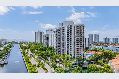 3598 Yacht Club Dr #601+DEN, Aventura, FL 33180 - Photo 53