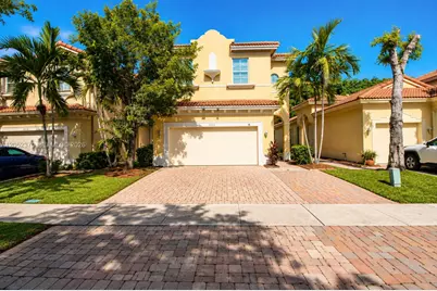 1030 NE 37th Ave, Homestead, FL 33033 - Photo 1