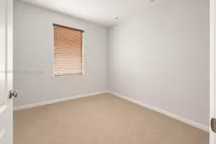 1030 NE 37th Ave, Homestead, FL 33033 - Photo 17