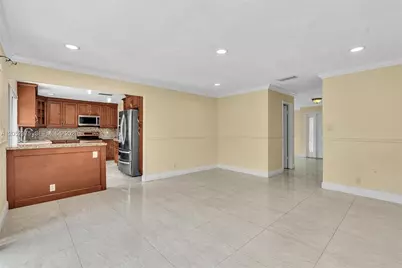 7480 NW 37th Ct, Lauderhill, FL 33319 - Photo 7