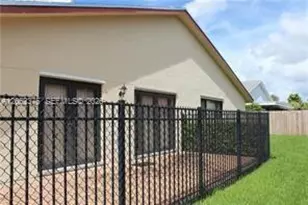 7480 NW 37th Ct, Lauderhill, FL 33319 - Photo 5