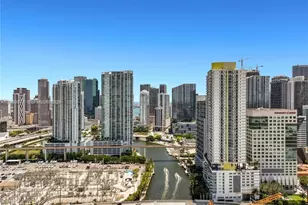 185 SW 7th St, Miami, FL 33130 - Photo 19