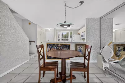 2561 NE 15th St, Pompano Beach, FL 33062 - Photo 15