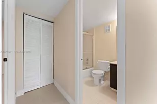 430 Commodore Dr, Plantation, FL 33325 - Photo 17