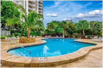 1000 Quayside Ter #805, Miami, FL 33138 - Photo 27