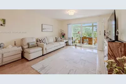 2333 Indian River Blvd #306, Vero Beach, FL 32960 - Photo 9
