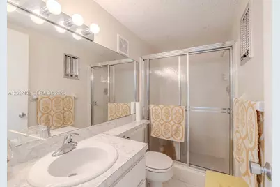 2333 Indian River Blvd #306, Vero Beach, FL 32960 - Photo 19