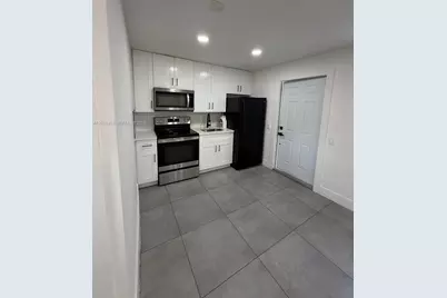 1933 Washington St #1935 B, Hollywood, FL 33020 - Photo 3