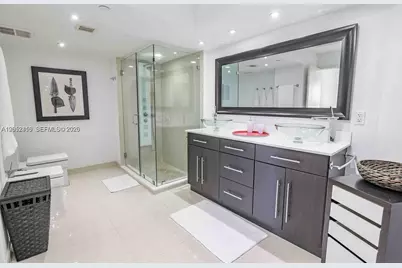 1717 N Bayshore Dr #A-3642, Miami, FL 33132 - Photo 13