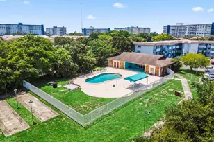 1400 Tallwood Ave, Hollywood, FL 33021 - Photo 1