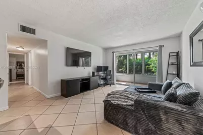 1400 Tallwood Ave #107, Hollywood, FL 33021 - Photo 11