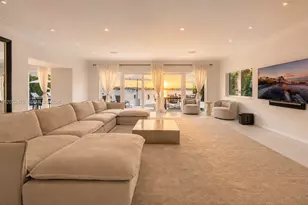 1300 S Venetian Way, Miami, FL 33139 - Photo 5