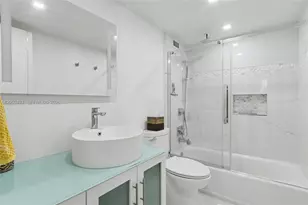 211 S Ocean Dr, Hollywood, FL 33019 - Photo 13