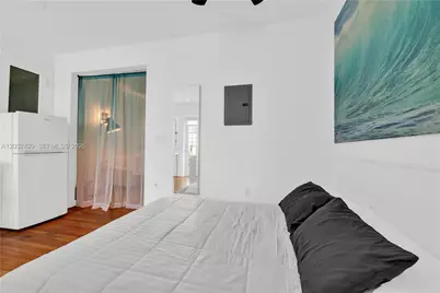 439 15th St #2, Miami Beach, FL 33139 - Photo 11
