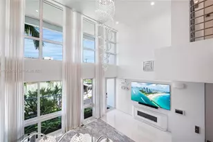31 N Shore Dr, Miami Beach, FL 33141 - Photo 1