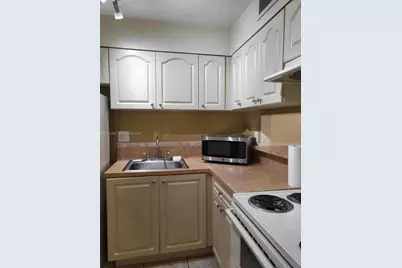 9477 SW 76th St #O4, Miami, FL 33173 - Photo 11