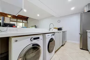 1110 W Fairway Rd, Pembroke Pines, FL 33026 - Photo 19
